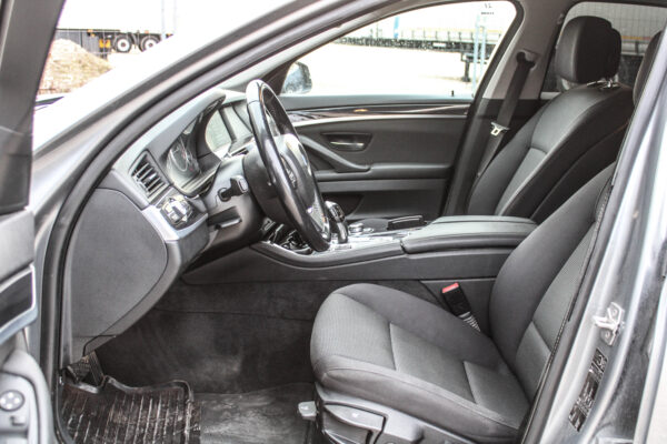 BMW 520 - Image 8