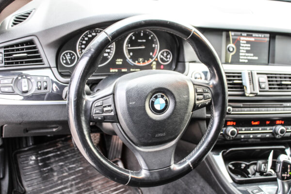 BMW 520 - Image 9