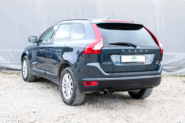 Volvo XC60 - Image 6