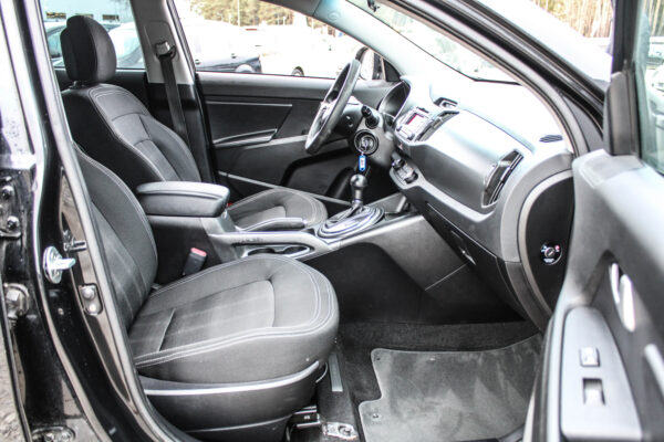 Kia Sportage - Image 12