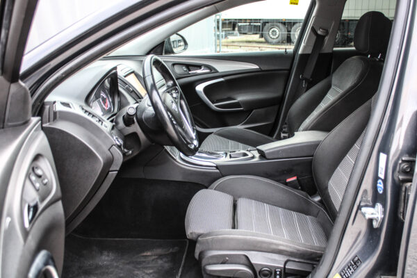 Opel Insignia - Image 7