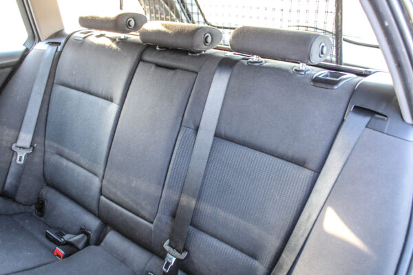 BMW 320 - Image 13