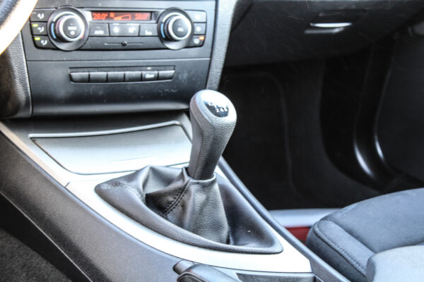 BMW 116D - Image 9