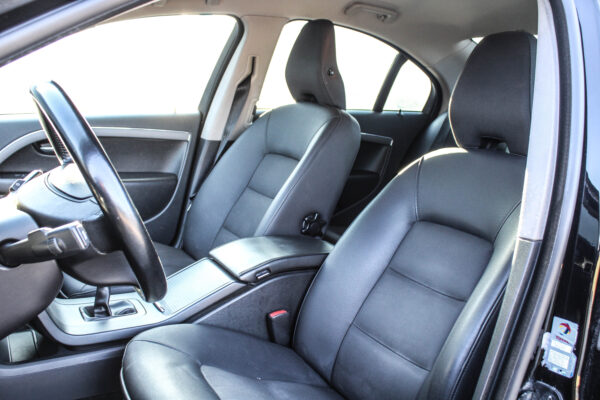 Volvo S80 - Image 7