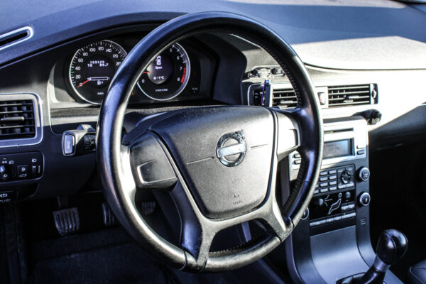 Volvo S80 - Image 9
