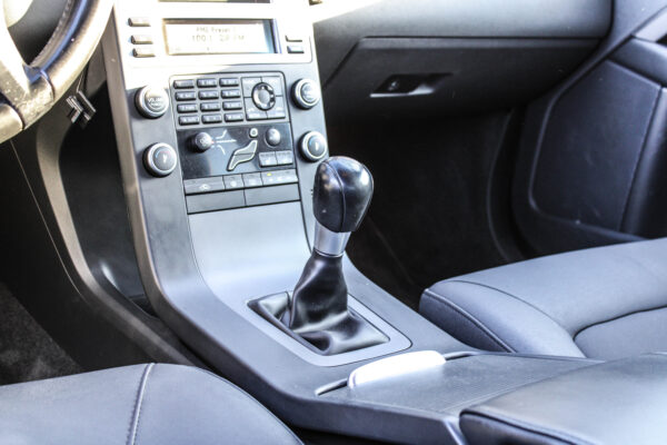 Volvo S80 - Image 10