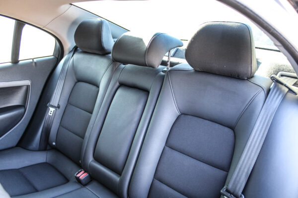 Volvo S80 - Image 12
