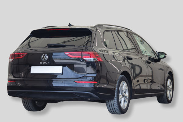 Volkswagen Golf - Image 4