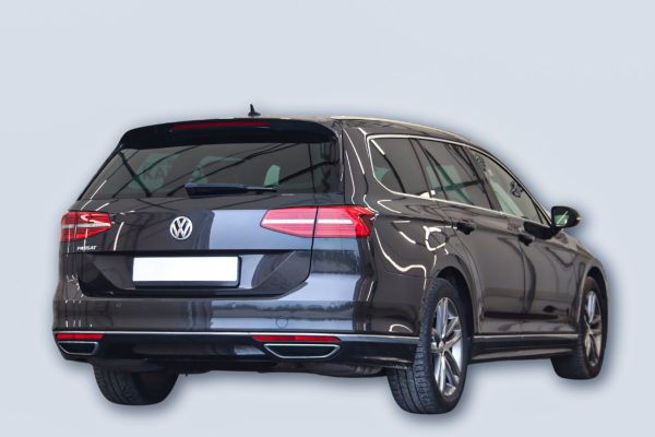 Volkswagen Passat - Image 3