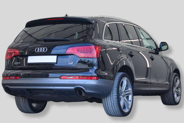 Audi Q7 - Image 3