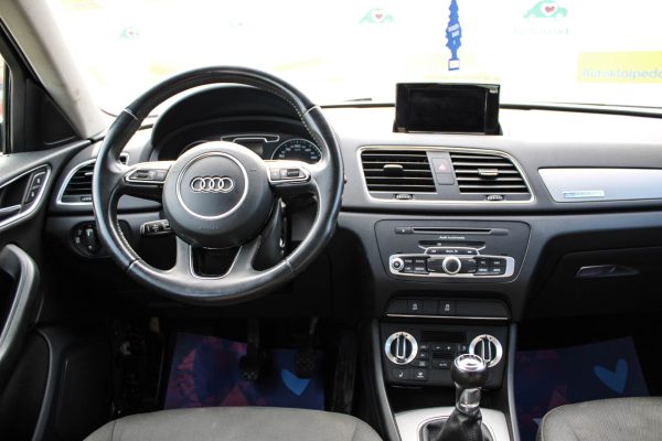 Audi Q3 - Image 8