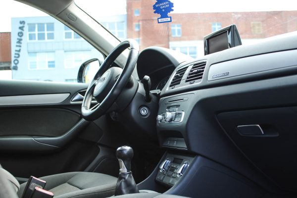 Audi Q3 - Image 11