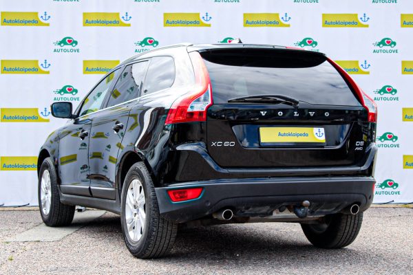 Volvo XC60 - Image 6