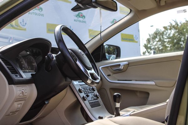 Volvo XC60 - Image 9