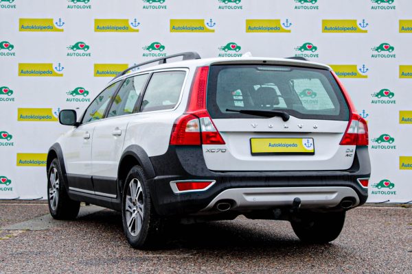 Volvo XC70 - Image 6