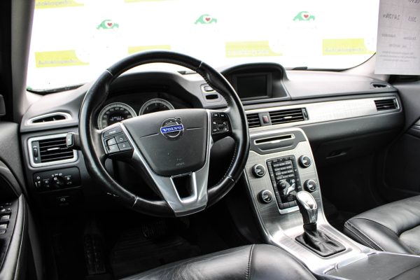 Volvo XC70 - Image 7