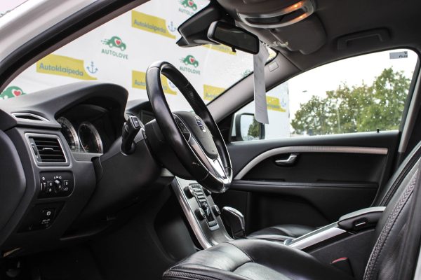 Volvo XC70 - Image 9