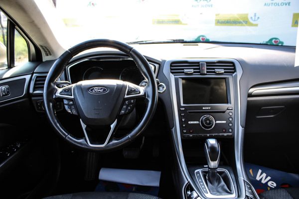 Ford Mondeo - Image 8