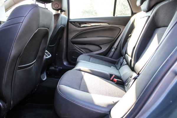 Opel Insignia - Image 11