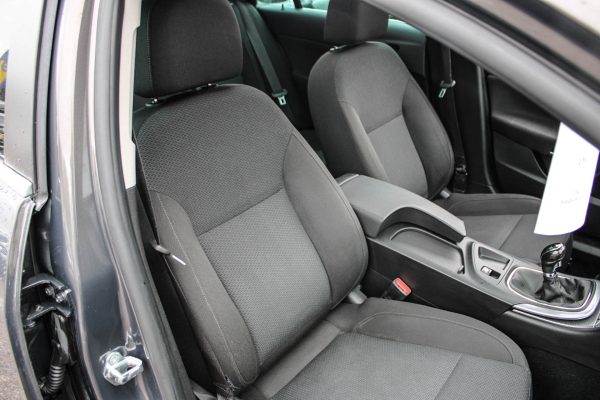 Opel Insignia - Image 13