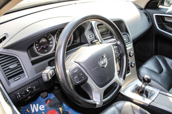 Volvo XC60 - Image 9