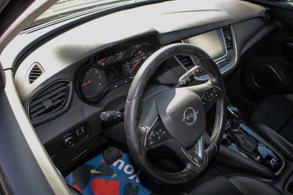 Opel Grandland X - Image 8