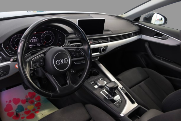 Audi A4 - Image 5