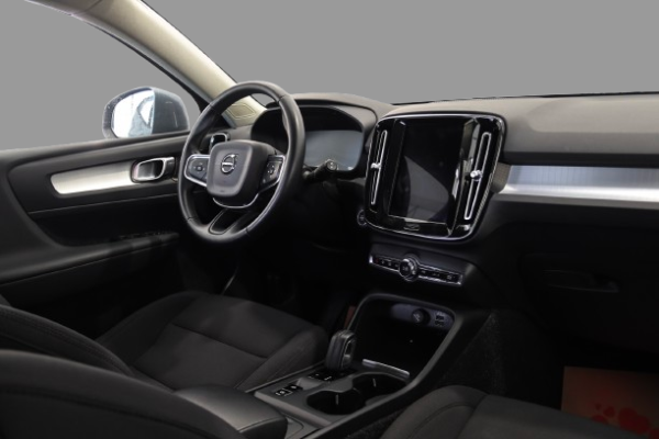 Volvo Xc40 - Image 13