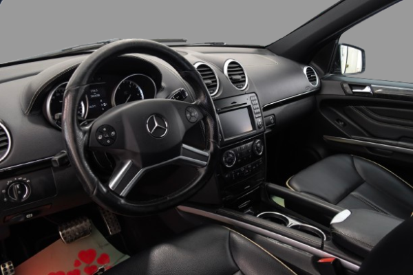 Mercedes-Benz ML320 - Image 5