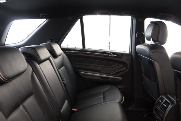 Mercedes-Benz ML320 - Image 10