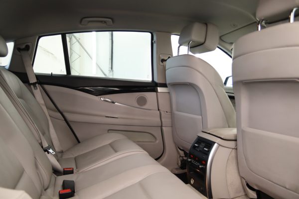 BMW 530 GT - Image 10