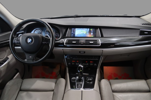 BMW 530 GT - Image 13