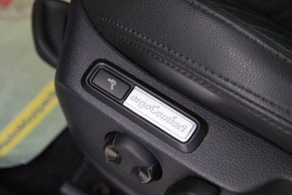 Volkswagen Passat - Image 6