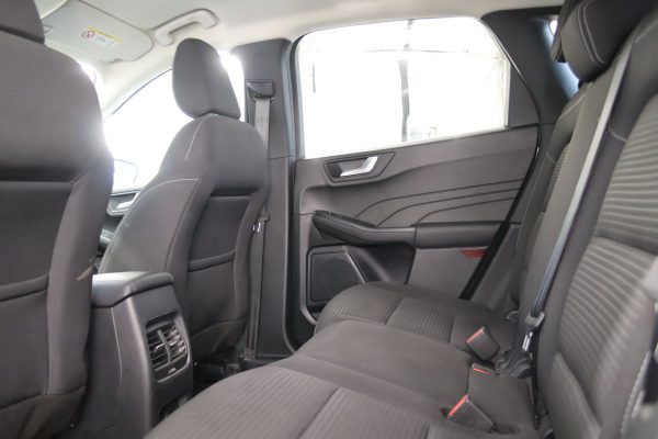 Ford Kuga - Image 8