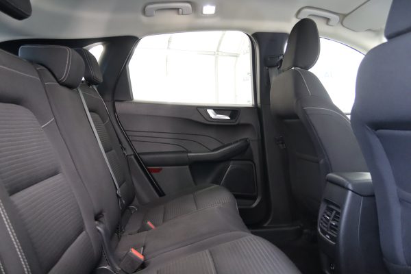 Ford Kuga - Image 10