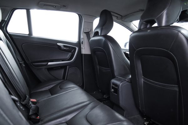 Volvo V60 - Image 9