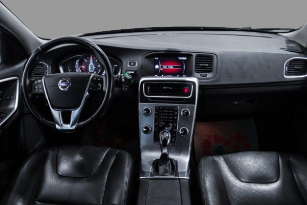 Volvo V60 - Image 12