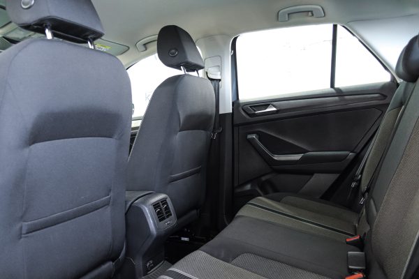 Volkswagen T-Roc - Image 7
