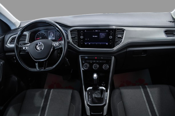 Volkswagen T-Roc - Image 12