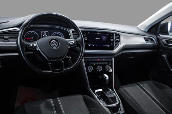 Volkswagen T-Roc - Image 13