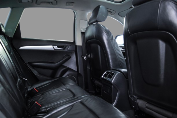 Audi Q5 - Image 9