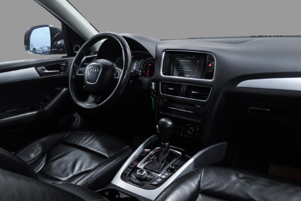 Audi Q5 - Image 11