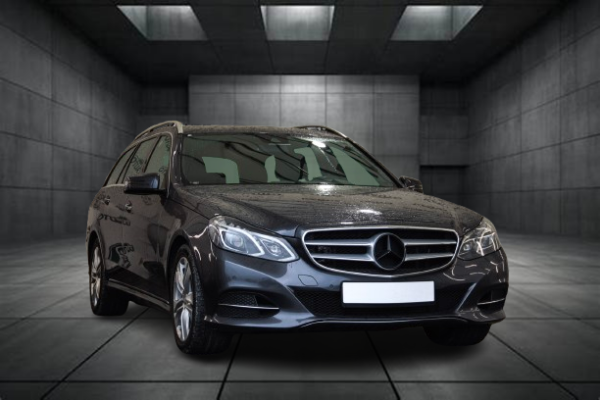 Mercedes-Benz E200 - Image 2