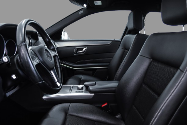 Mercedes-Benz E200 - Image 6