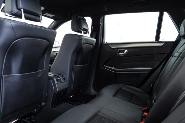 Mercedes-Benz E200 - Image 9