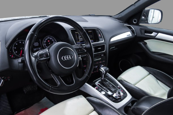 Audi Q5 - Image 5