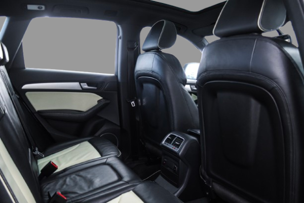 Audi Q5 - Image 13