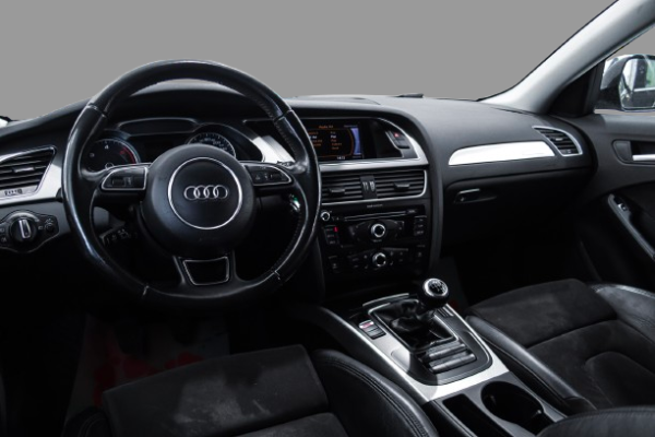 Audi A4 - Image 16
