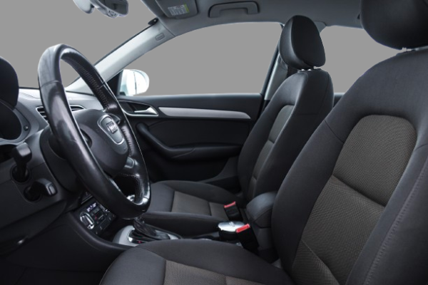 Audi Q3 - Image 6