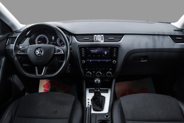 Skoda Octavia - Image 12